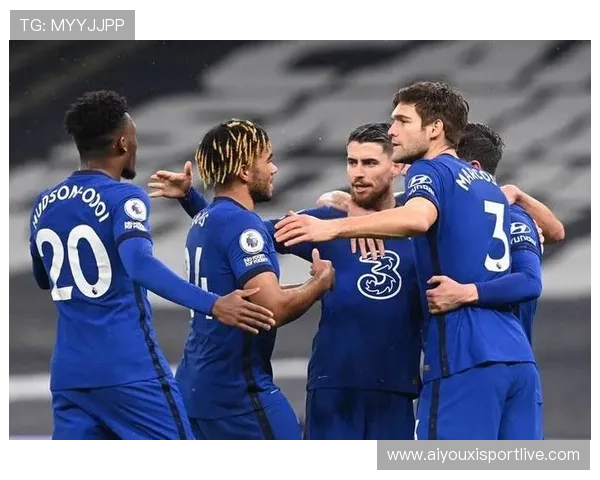 切尔西与阿贾克斯激战中阿贾克斯队长泰勒早早染红被罚下场